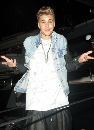 5cf4167a482db440b8b0c058237c1b2f--yacht-party-justin-bieber.jpg